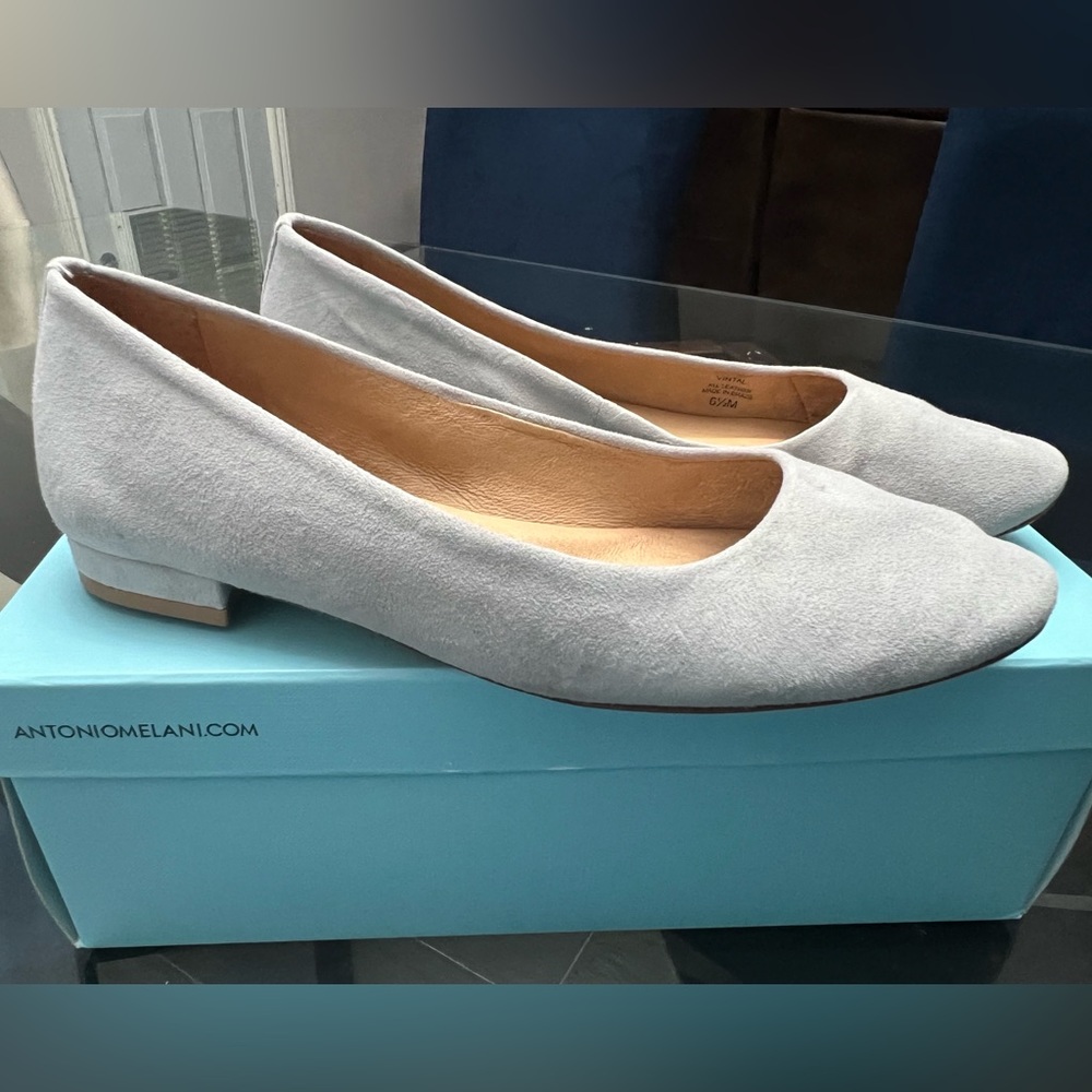 Antonio Melani-flats